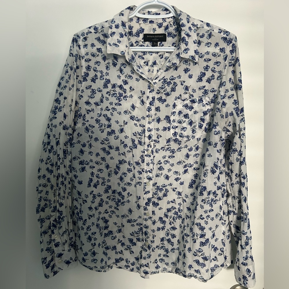Banana Republic Lightweight Cotton Button Down Shirt,Delicate Blue Flower Design